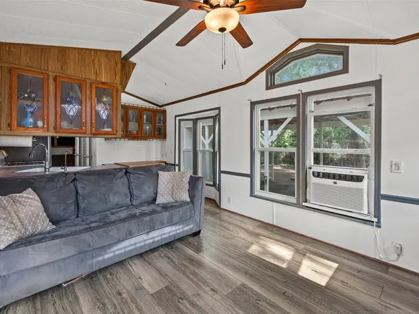 3841 Boquillas Cir, Granbury, TX 76048