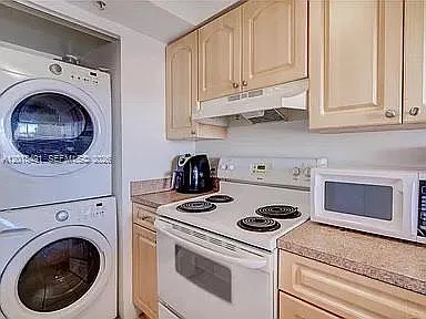 102 SW 6th Ave #405 — Photo 10