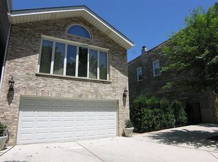 616 W 37th St, Chicago, IL 60609