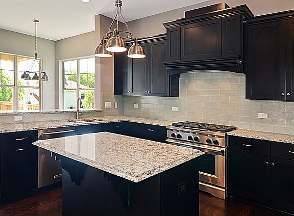 4th image of 7355 Lakeside (lot 21) Cir