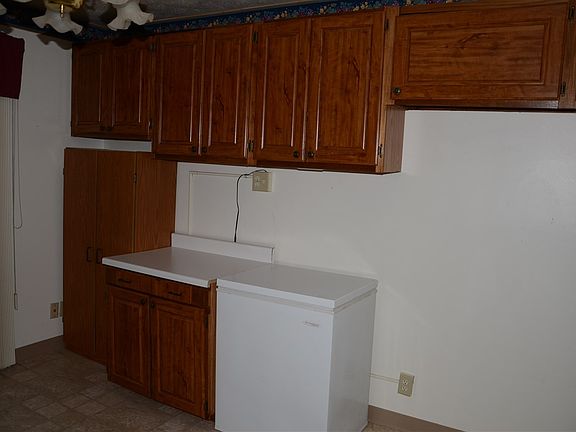 5th image of 1528 Berkley Cir