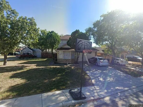 6318 Candlecrest Ct, San Antonio, TX 78244