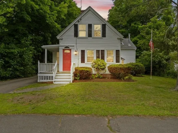 54 Liberty St, Randolph, MA 02368