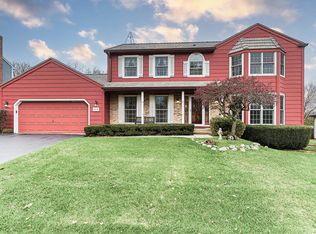 1410 Gaslight Dr, Algonquin, IL 60102