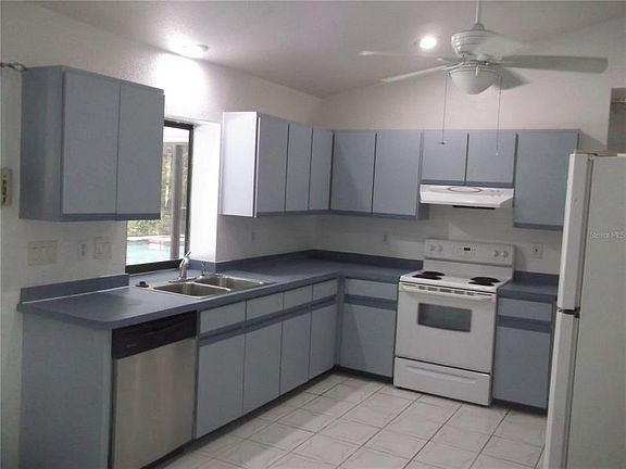5th image of 17153 Orient Ave