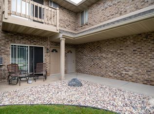 3331 N Casaloma Dr APT 17, Appleton, WI 54913