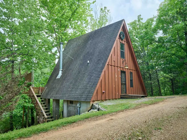 1 Kiwanie Cir, Hardy, AR 72542