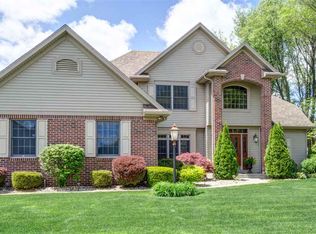 50761 Stonebridge Dr, Granger, IN