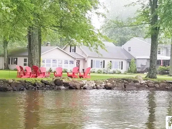 129 Sea Lion Dr, Mayville, NY 14757