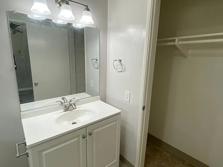 4140 Cleveland Ave — Photo 20