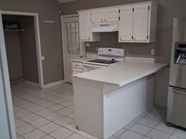 120 Woods Edge Dr — Photo 3