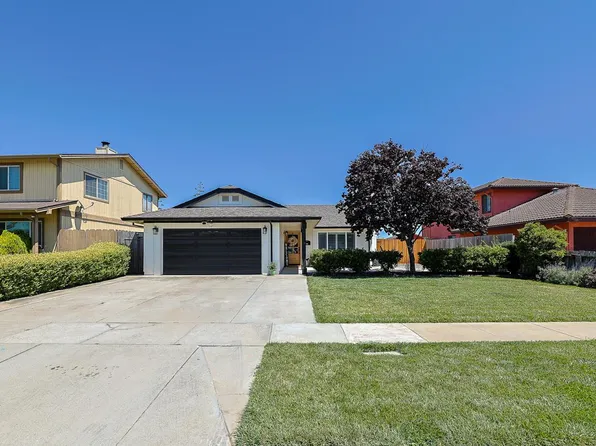 544 Saint George Dr, Salinas, CA 93905