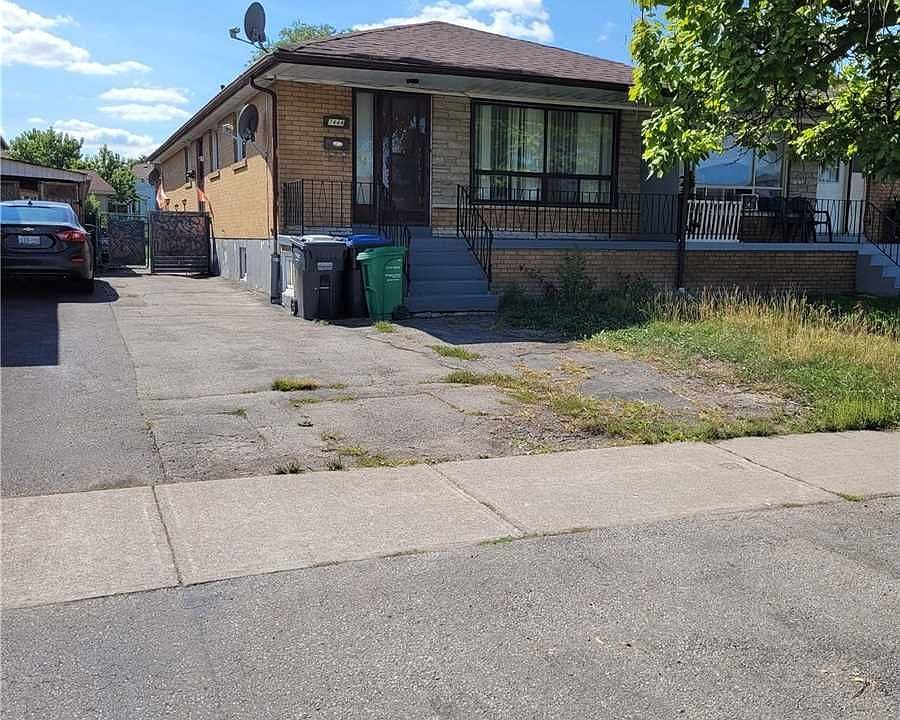 2nd image of 7444 Catalpa Rd