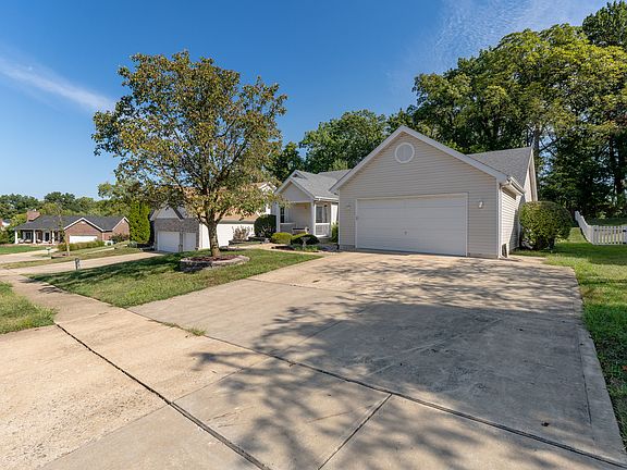 2nd image of 11222 Lakewood Crossing Dr