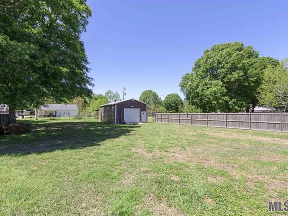 3rd image of 30821 Burgess Rd