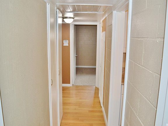 4th image of 4831 Cabrillo Way