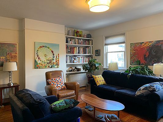 2nd image of 561 Henry St #Top