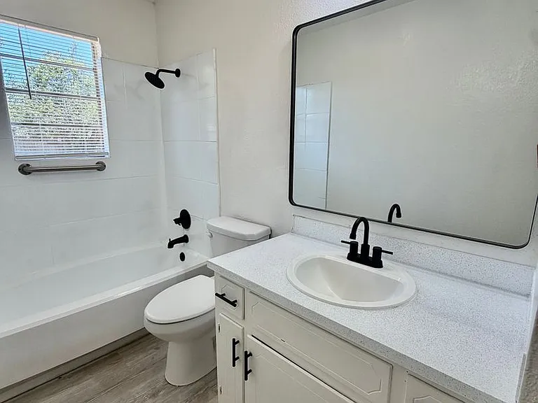 4615 Grinnell St #106 — Photo 18