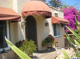 1127 E Mendocino St, Altadena, CA 91001