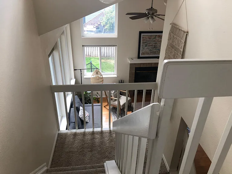 83 Mineola Ct — Photo 8