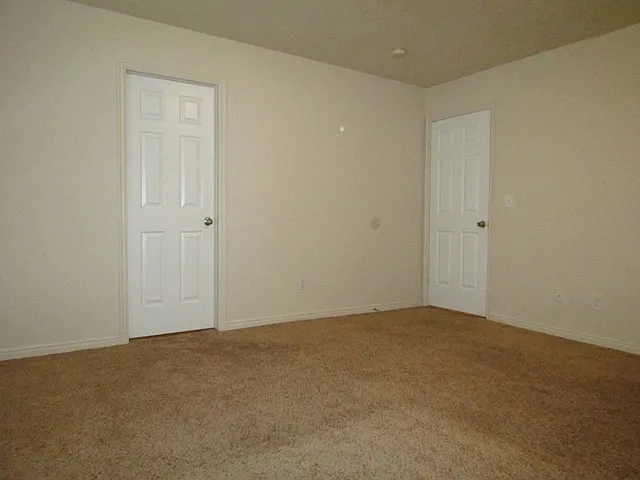 1370 N General Dr — Photo 11