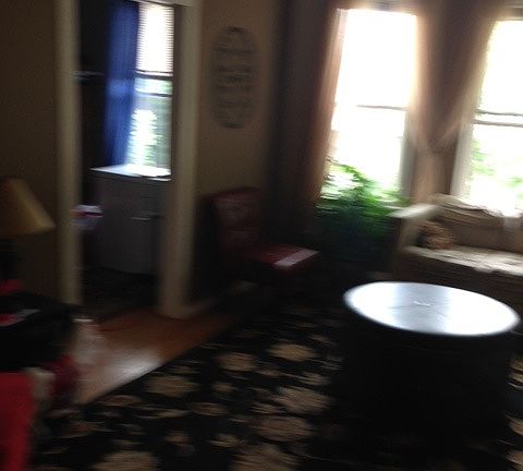 4th image of 2545 W Ainslie St APT 2