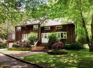 52 Fairview Dr, Madison, CT 06443