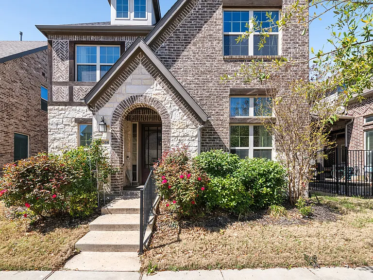 7108 Royal View Dr — Photo 35