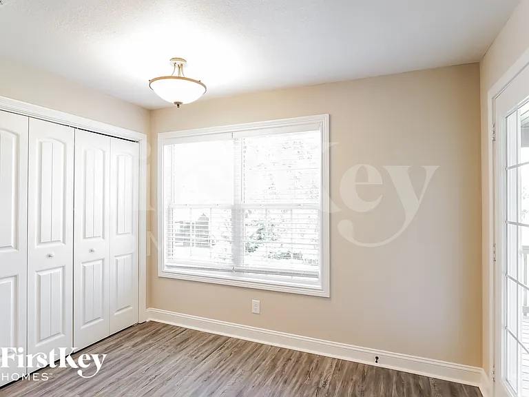 309 Liberty Bell Ln — Photo 4