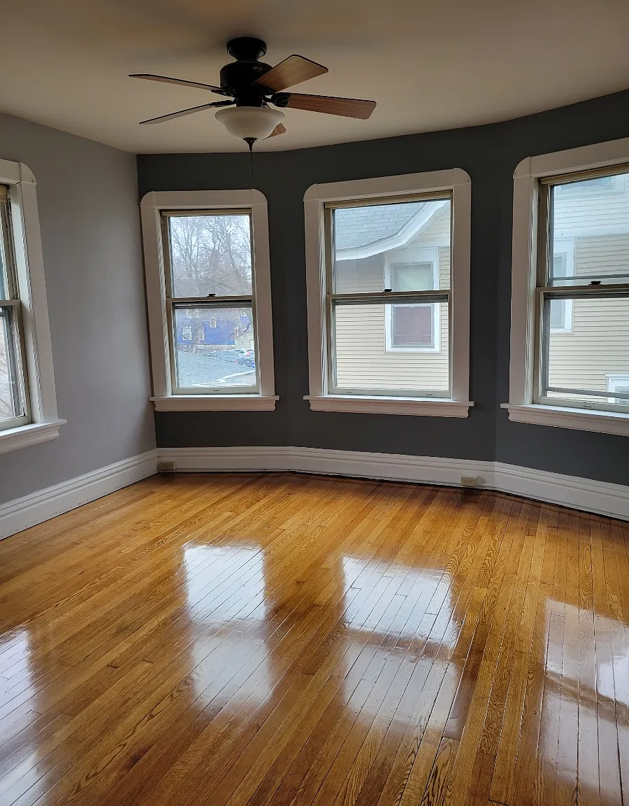 6 bed, $3,200 — Photo 3