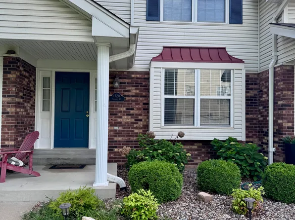 1720 Azealea Ct, Saint Charles, MO 63303