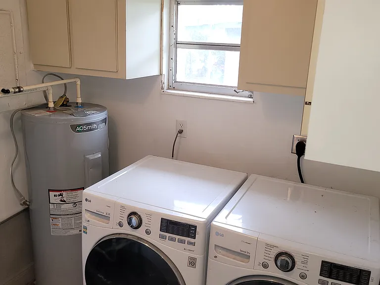 209 Labelle Ave #B — Photo 3