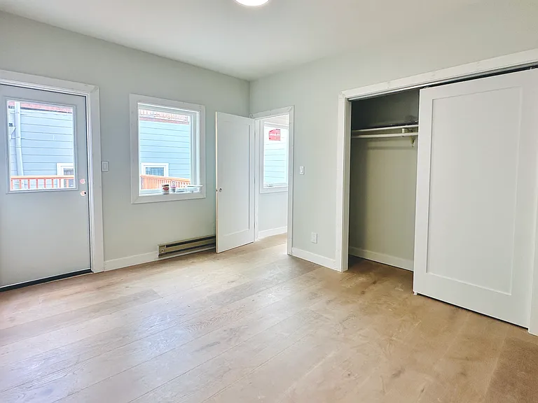 2205 Pine St #C — Photo 8