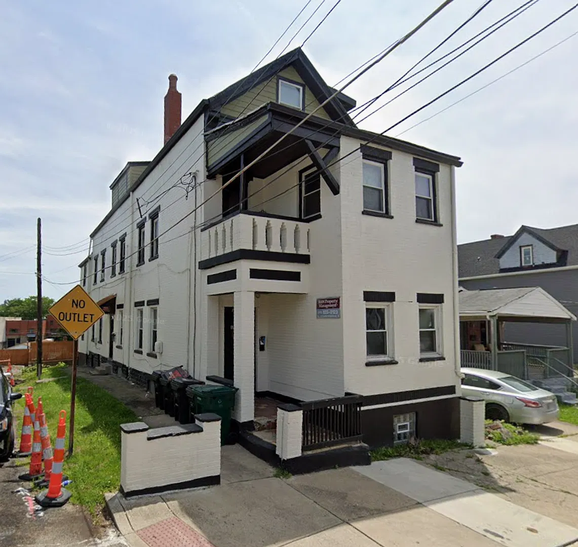 2316 Kenton St — Photo 1