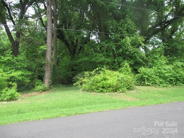 2nd image of 0 Hemlock Ave