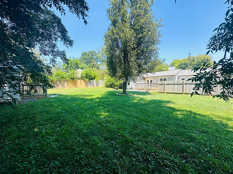 602 W Glenwood Ave — Photo 45