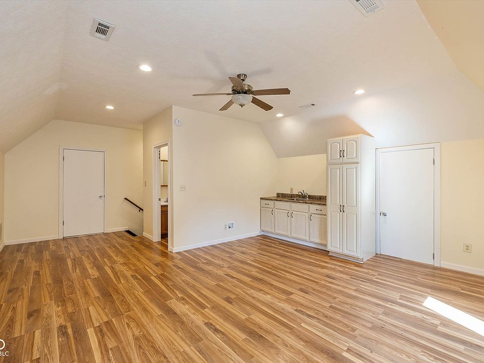 1752 Thistle Ct, Avon, IN 46123 [Price Cut $10,000] | Zillow