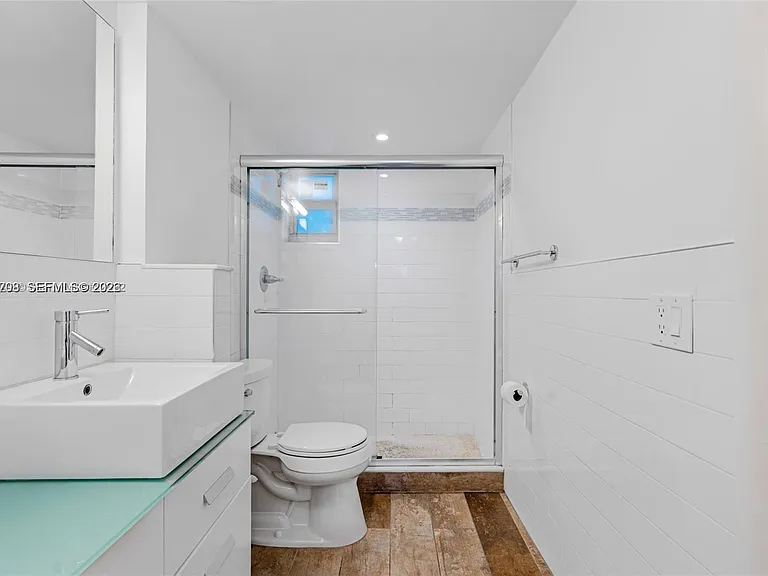 1674 Bay Rd #302 — Photo 10