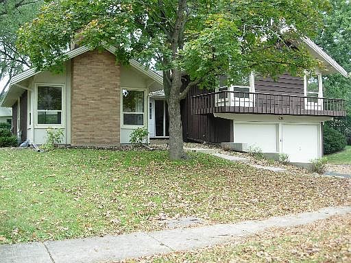 1st image of 909 Royal Street George Dr