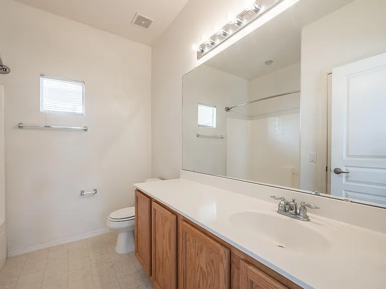 17212 W Saguaro Ln — Photo 12