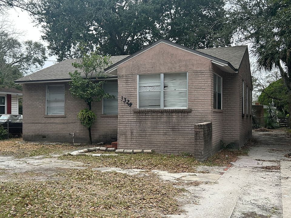 2nd image of 3328 Division St