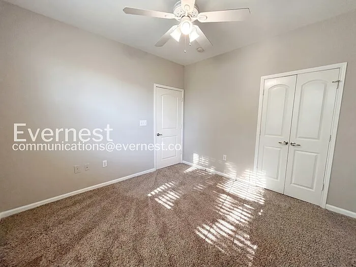 3917 Cannonsgate Ln — Photo 17