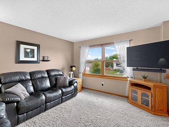 4th image of 5113 19 1/2 Avenue Ln NW