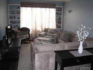 5th image of 2 Town House Pl APT 3D