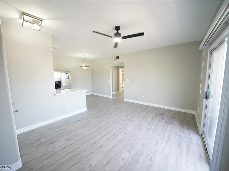 5655 E Sahara Ave #2037 — Photo 7