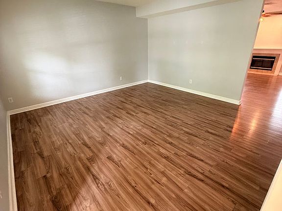 4th image of 10665 Brooks St