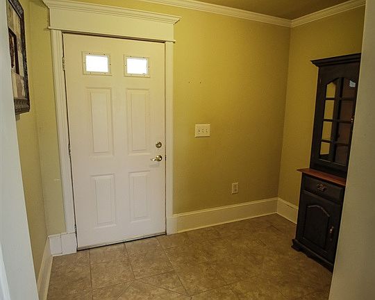5th image of 161 E Arndt St