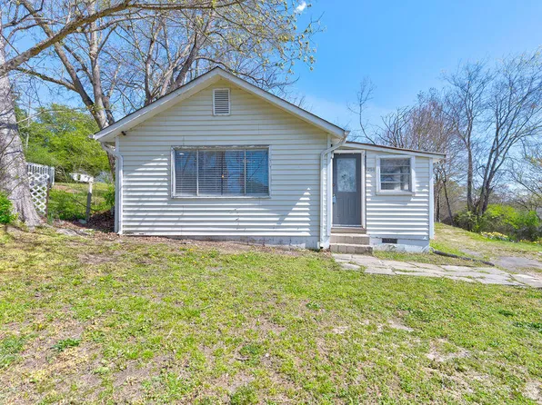 934 Hulana St, Rossville, GA 30741