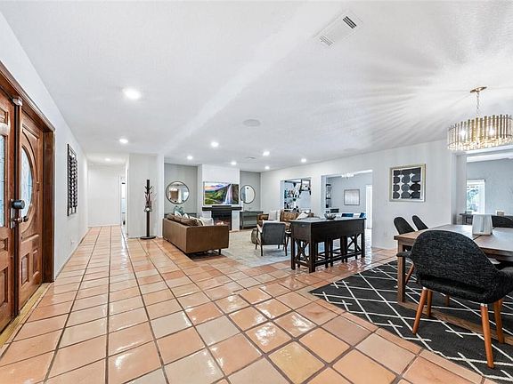4th image of 3211 SW 116th Avenue