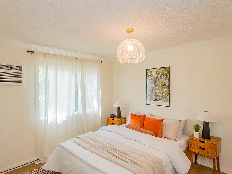 214 S Avenue 50 #1/5 — Photo 11